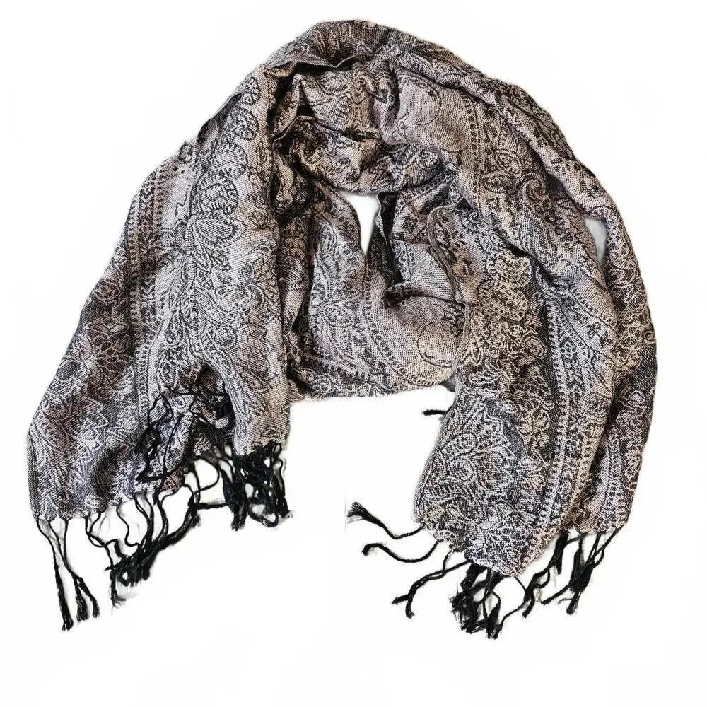 Lightweight Paisley Patterned Scarf with Fringe
